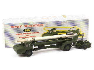 Lot 231 - DINKY TOYS (GB) (1)