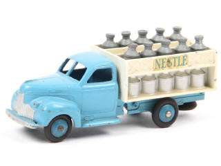Lot 354 - DINKY TOYS (FRANCE) (1)