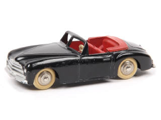 Lot 317 - DINKY TOYS (FRANCE) (1)