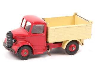 Lot 229 - DINKY TOYS (GB) (1)