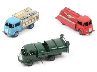 Lot 444 - DINKY TOYS (FRANCE) (3)