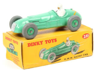 Lot 224 - DINKY TOYS (GB) (1)