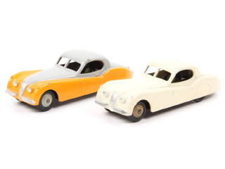 Lot 260 - DINKY TOYS (GB) (2)