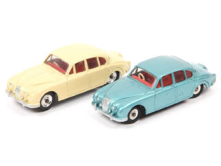 Lot 238 - DINKY TOYS (GB) (2)