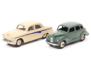 Lot 241 - DINKY TOYS (GB) (2)