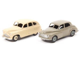 Lot 243 - DINKY TOYS (GB) (2)