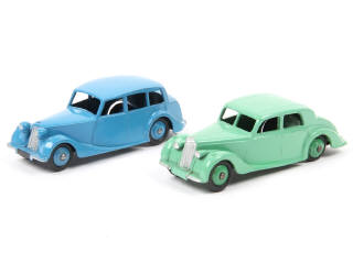 Lot 245 - DINKY TOYS (GB) (2)