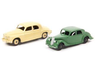 Lot 248 - DINKY TOYS (GB) (2)