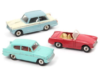 Lot 346 - DINKY TOYS (GB) (3)