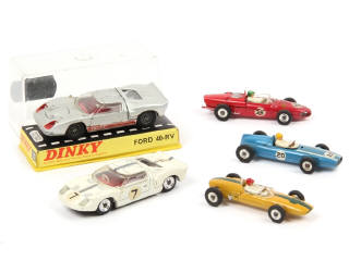 Lot 352 - DINKY TOYS (GB) (5)