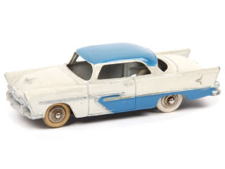 Lot 465 - DINKY TOYS (FRANCE) (1)