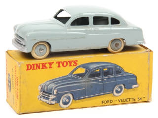 Lot 404 - DINKY TOYS (FRANCE) (1)
