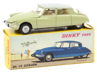 Lot 422 - DINKY TOYS (FRANCE) (1)