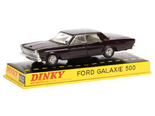 Lot 426 - DINKY TOYS (FRANCE) (1)