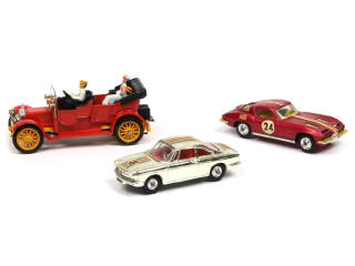 Lot 229 - CORGI TOYS (GB) (3)