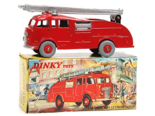 Lot 301 - DINKY TOYS (GB) (1)