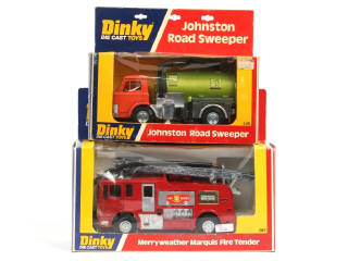 Lot 321 - DINKY TOYS (GB) (2)