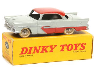 Lot 398 - DINKY TOYS (FRANCE) (1)