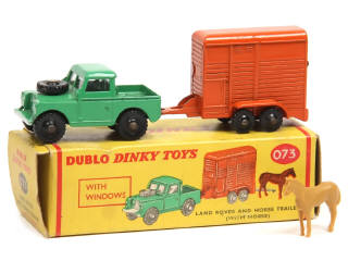Lot 243 - DINKY TOYS (GB) (1)