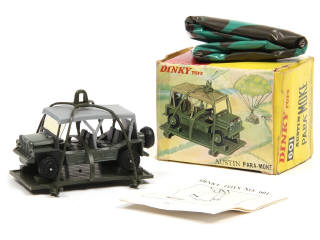 Lot 380 - DINKY TOYS (GB) (1)