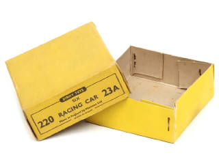 Lot 242 - DINKY TOYS (GB) (1)