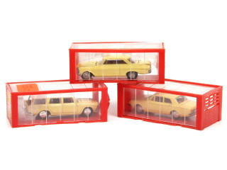 Lot 325 - DINKY TOYS (GB) (3)