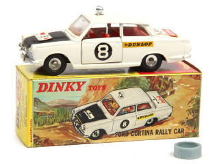 Lot 275 - DINKY TOYS (GB) (1)