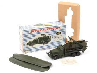 Lot 742 - DINKY TOYS (FRANCE) (1)