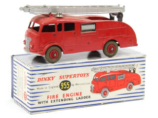 Lot 295 - DINKY TOYS (GB) (1)