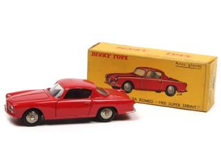 Lot 349 - DINKY TOYS (FRANCE) (1)