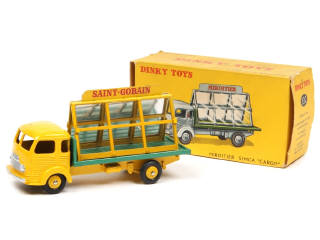 Lot 379 - DINKY TOYS (FRANCE) (1)