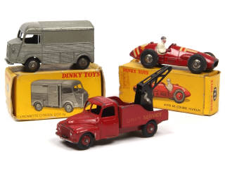 Lot 387 - DINKY TOYS (FRANCE) (3)