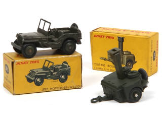 Lot 383 - DINKY TOYS (FRANCE) (2)