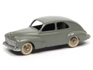 Lot 389 - DINKY TOYS (FRANCE) (1)