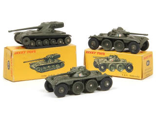 Lot 386 - DINKY TOYS (FRANCE) (3)