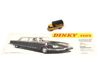 Lot 395 - DINKY TOYS (FRANCE) (2)