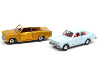 Lot 342 - DINKY TOYS (GB) (2)