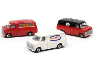 Lot 368 - DINKY TOYS (GB) (3)