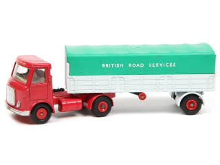 Lot 373 - DINKY TOYS (GB) (1)