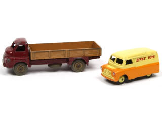 Lot 375 - DINKY TOYS (GB) (2)