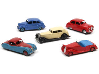 Lot 359 - DINKY TOYS (GB) (5)