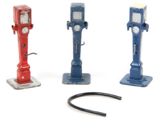 Lot 388 - DINKY TOYS (FRANCE) (3)