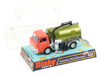 Lot 378 - DINKY TOYS (GB) (1)