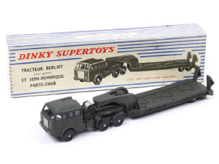 Lot 435 - DINKY TOYS (FRANCE) (1)