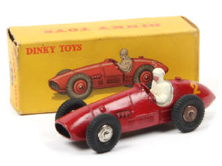 Lot 393 - DINKY TOYS (FRANCE) (1)