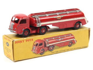 Lot 421 - DINKY TOYS (FRANCE) (1)