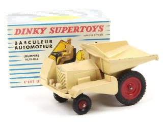 Lot 438 - DINKY TOYS (FRANCE) (1)