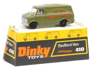 Lot 324 - DINKY TOYS (GB) (1)