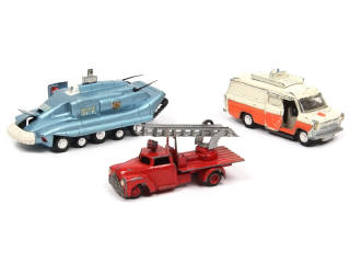 Lot 338 - DINKY TOYS (GB) (3)