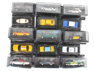 Lot 208 - DIVERS (15)